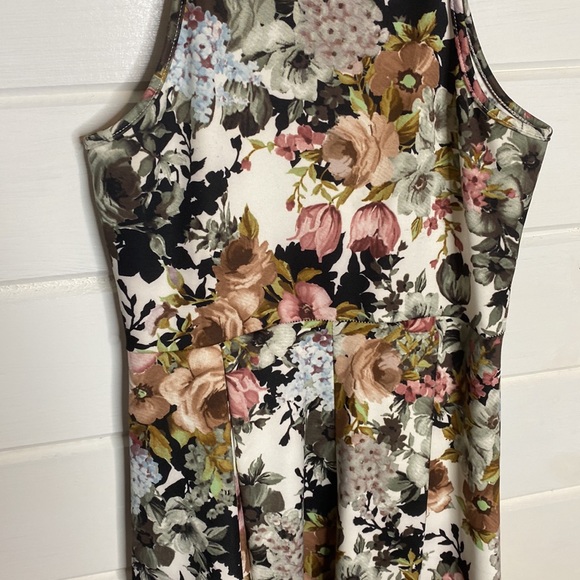 White vintage floral high low midi dress - Picture 8 of 9